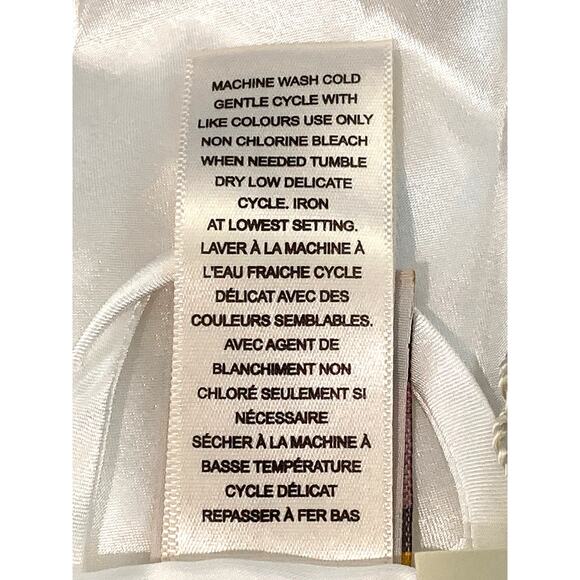 In Bloom by Jonquil "The Bride" Embroidered Lacy Robe Sz Small in Off White NWT - Picture 8 of 8